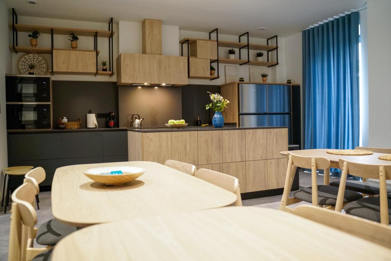 Coliving Compostela Apartment ซานติอาโก เด กอมโปสเตลา ภายนอก รูปภาพ