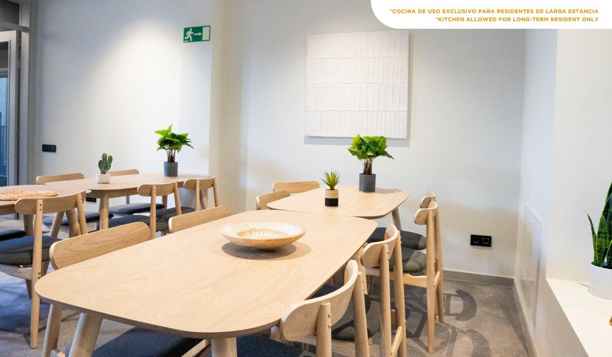 Coliving Compostela Apartment ซานติอาโก เด กอมโปสเตลา ภายนอก รูปภาพ